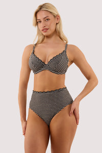 Model wears a margot black & white gingham scallop trim underwire bikini top with textured gingham fabric, supportive underwired cups with a matching high waist bikini brief.