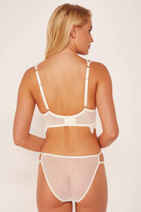 Womens lingerie brand, london designer lingerie, designer underwear london, affordable high quality underwear london, affordable high quality underwear, lace designer underwear, white ivory lace bra